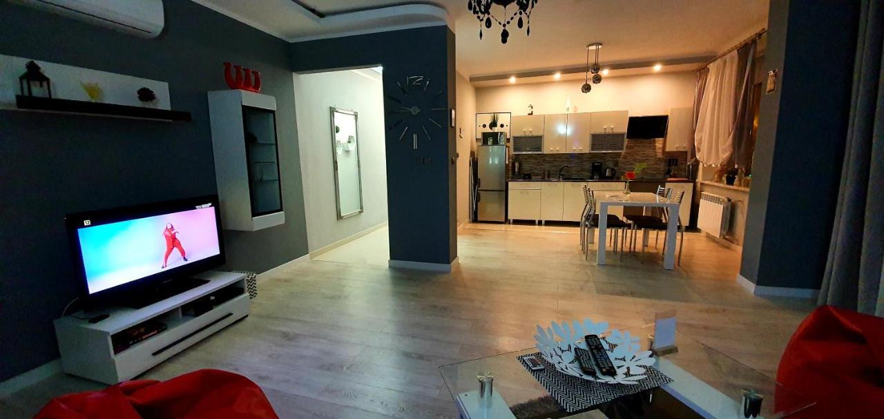 Apartamenty Sofija Deluxe Centrum 지엘로나구라 외부 사진