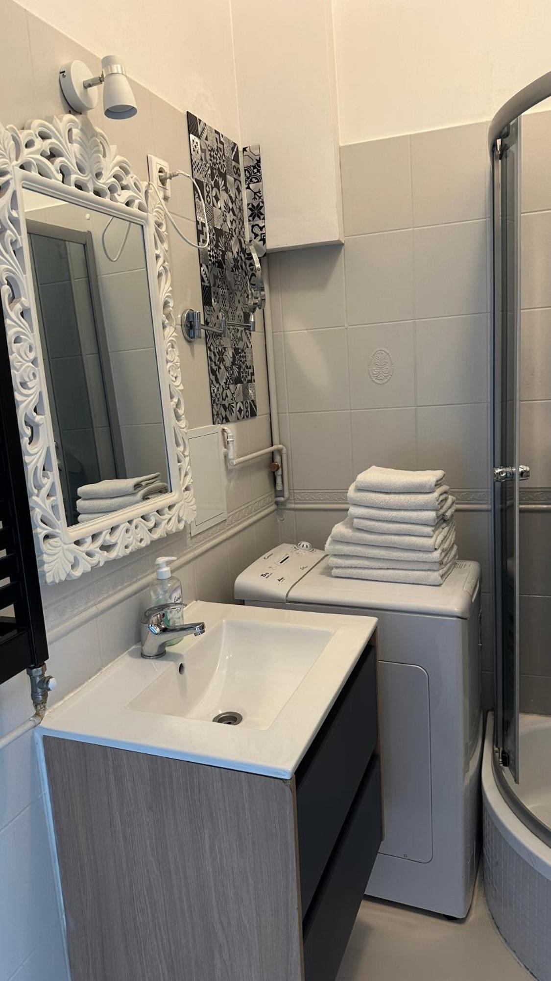 Apartamenty Sofija Deluxe Centrum 지엘로나구라 외부 사진