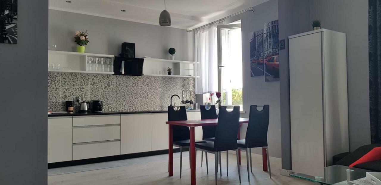 Apartamenty Sofija Deluxe Centrum 지엘로나구라 외부 사진