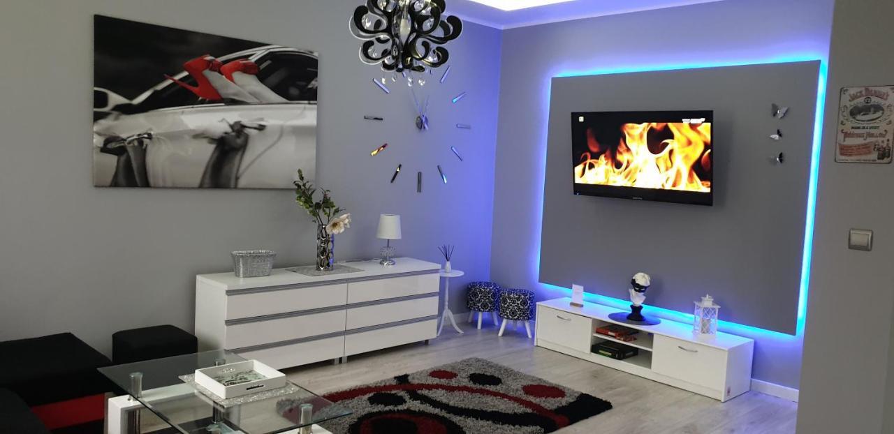 Apartamenty Sofija Deluxe Centrum 지엘로나구라 외부 사진